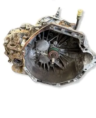 Opel Vivaro Manual 6 speed gearbox 320108718R