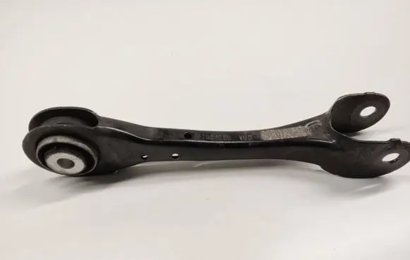 Mercedes-Benz C W206 Rear control arm 2061000