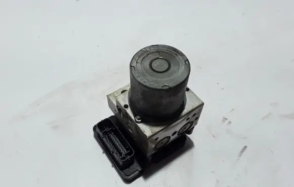 BMW 5 F10 F11 ABS Pump 6797670