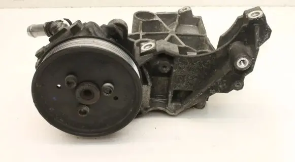Audi A5 8T 8F Power steering pump 8K0145156N