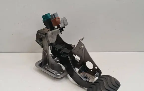 Renault Captur II Brake pedal 465016124R 2233510323