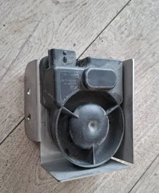 Renault Megane III Alarm system siren 4B7877C2A 00112324619
