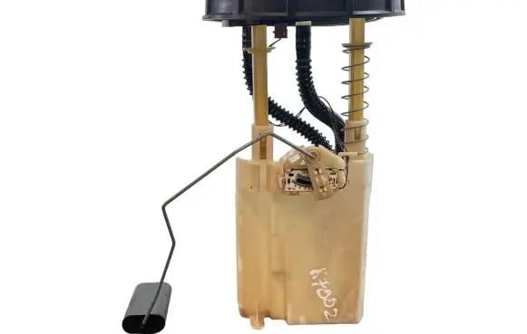 Nissan Qashqai Fuel expansion tank 
