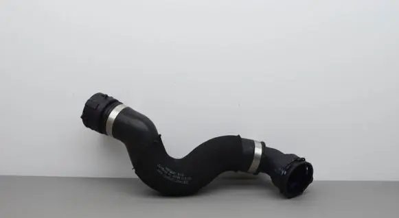 Audi Q7 4M Engine coolant pipe/hose 4M0122101CL