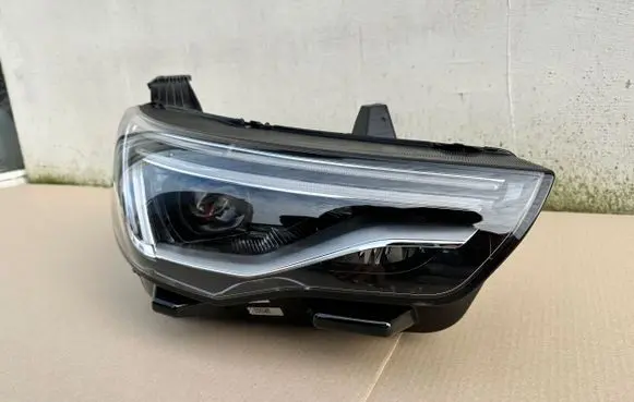 Opel Grandland X Headlight/headlamp