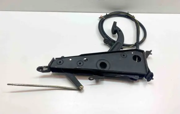Handbrake/parking brake lever assembly