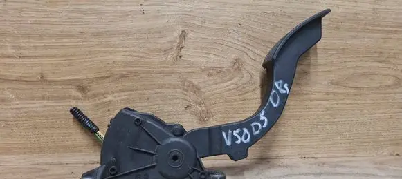 Volvo V50 Accelerator throttle pedal 31290028