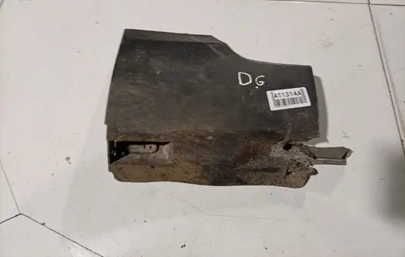 Volkswagen PASSAT B6 Side skirt rear trim 