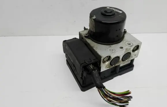Ford Focus ABS Pump 2M512M110EC