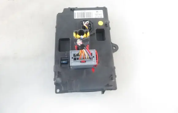 Peugeot 407 Central body control module S120017004G 9655471880