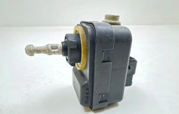 Nissan Note (E11) Headlight level height control switch PA66GF30