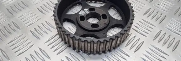 Volvo V70 Camshaft pulley/ VANOS 8631554
