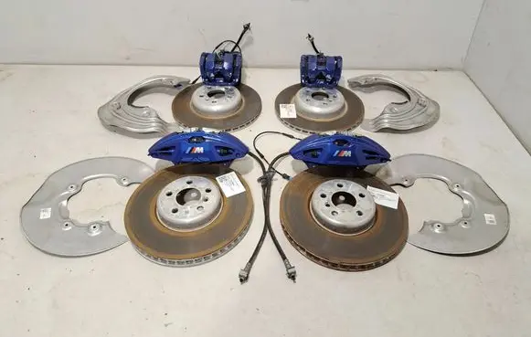 BMW 4 G22 G23 G24 G26 Brake discs and calipers set 7915321 7915322