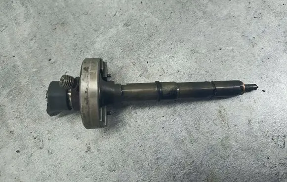 Renault Master II Fuel injector