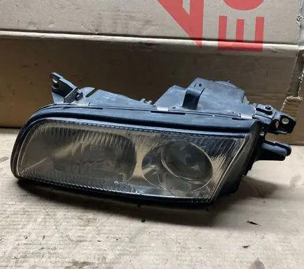 Mazda Xedos 9 Headlight/headlamp 68152 4539L CH03