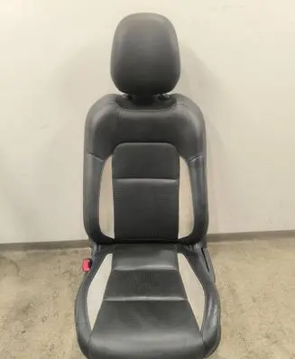 Toyota Avensis T270 Front driver seat 
