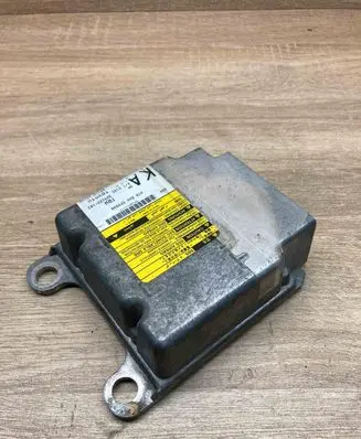 Toyota Avensis T270 Airbag control unit/module 219122103 8917005250