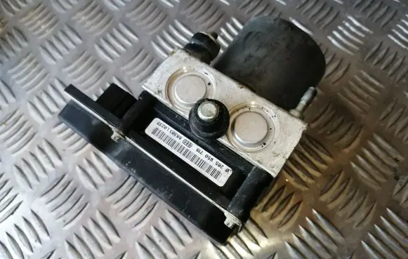 Jaguar XF X250 ABS Pump 8X232C405EE 0265235363 0265950718