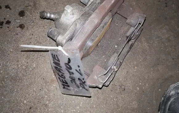 Renault Megane III Front brake caliper