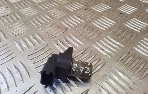 Mercedes-Benz Sprinter W901 W902 W903 W904 Camshaft position sensor A0031539728