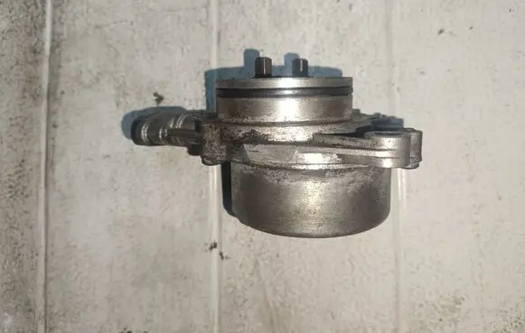 Vacuum pump
