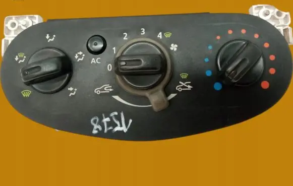 Dacia Sandero Climate control unit