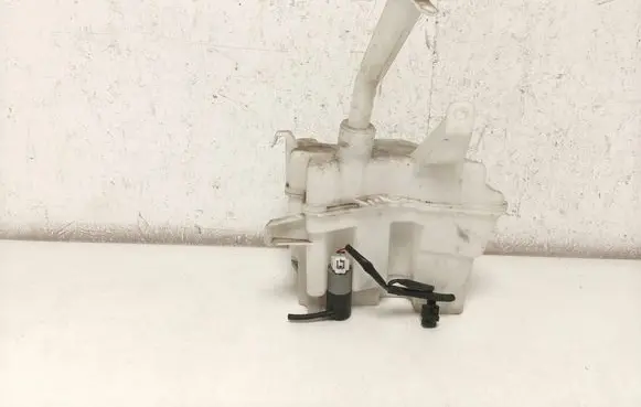 Toyota Avensis T270 Windshield washer fluid reservoir/tank 8535005080