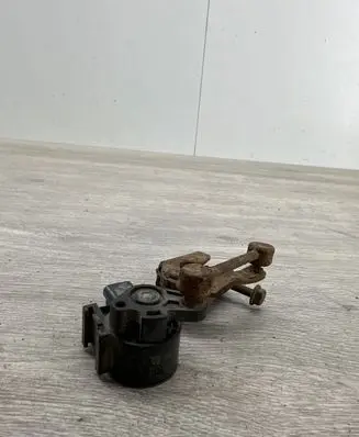 Headlight/headlamp level sensor