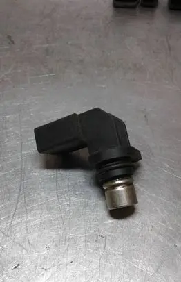 Volkswagen Golf IV Camshaft position sensor 06A905161A