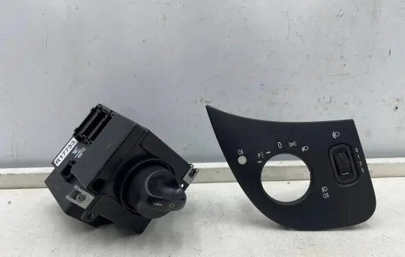 Mercedes-Benz A W168 Light switch 1685450104