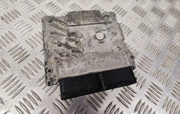 Audi Q5 SQ5 Engine control unit/module 06L907425C