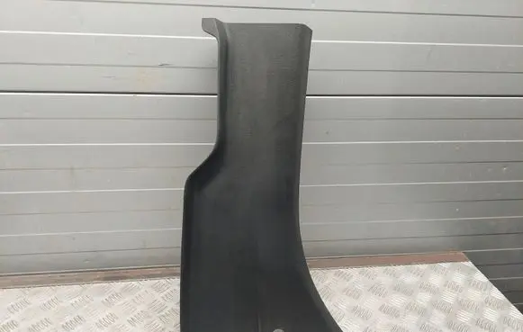 Dodge RAM (C) pillar trim 1EB81TRMAA