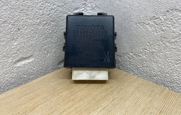 Toyota Auris 150 Window wiper relay 8594002040 4230001070