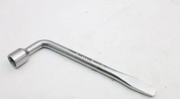 Lexus SC 300 - 400 Wheel nut wrench 