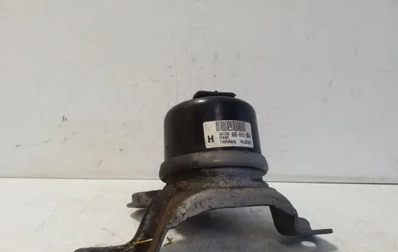 Volvo XC60 Engine mount bracket 30671245 6G9N6F012