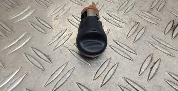 Toyota Yaris 12 V Socket (front) 