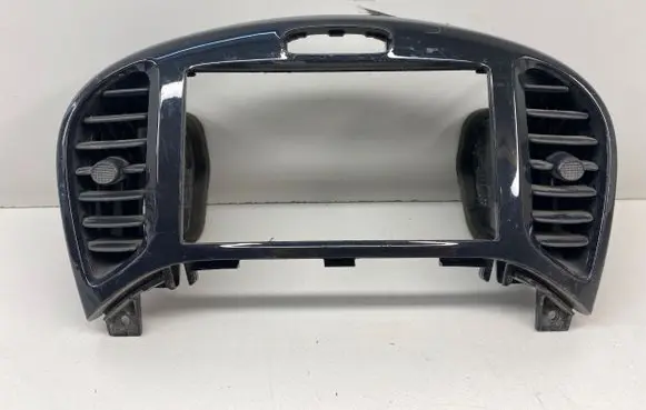 Nissan Juke I F15 Dash center air vent grill 682601KE0A 687511KK0A