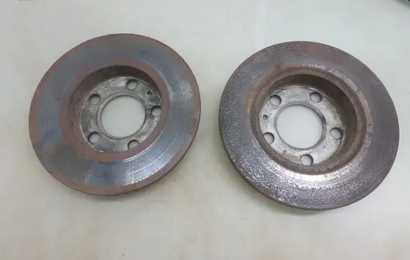Volkswagen Golf IV Rear brake disc