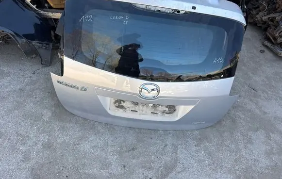 Mazda 5 Tailgate/trunk/boot lid 