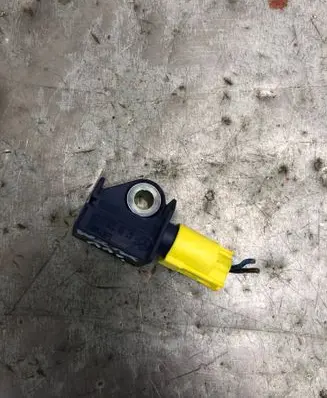Mercedes-Benz E W212 Airbag deployment crash/impact sensor A2128204926BILI A2128204926