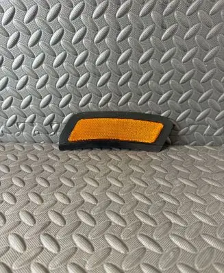 Audi Q7 4M Front reflector 4M0945072