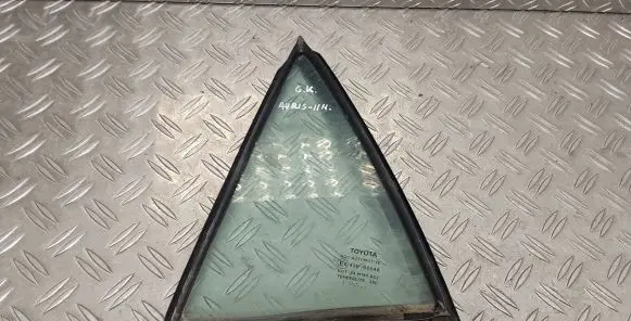 Toyota Auris 150 Rear vent window glass 