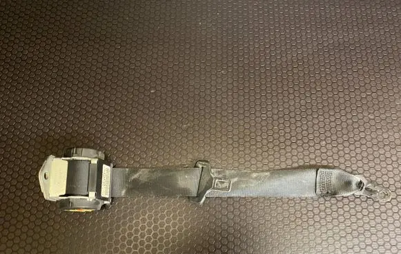 BMW X1 E84 Rear seatbelt 607051100Z 100115