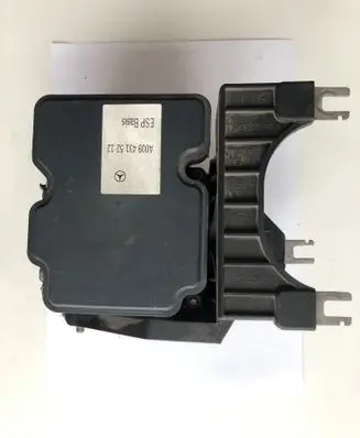 Mercedes-Benz A W176 ABS Pump A0094315212 269627