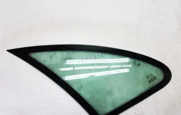 Citroen Xsara Picasso Rear side window