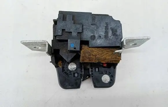 Mercedes-Benz A W169 Tailgate lock latch 