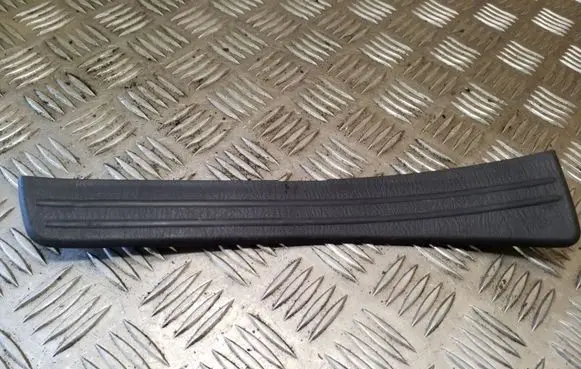 Toyota RAV 4 (XA20) Rear sill trim cover 6791642010