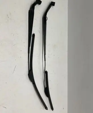 Nissan Note (E12) Windshield/front glass wiper blade 