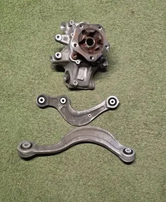 Porsche Cayenne (9Y0 9Y3) Stub axle 9Y0505434B