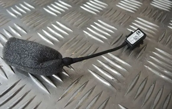 Alfa Romeo Giulia Microphone (bluetooth/phone) 1561147070